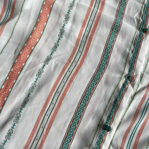 Torrid 4 ( 26) (4X) scoop neck tunic, stripe buttons down the back - Picture 8 of 9